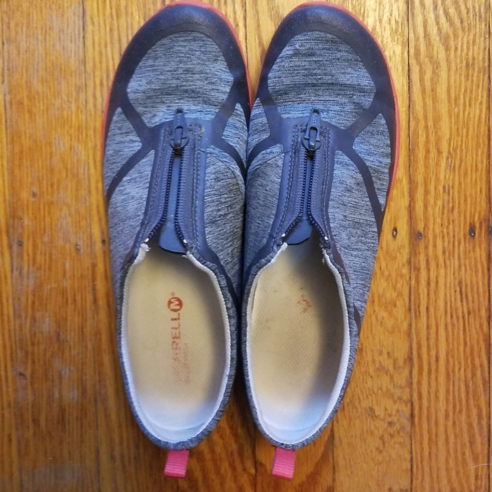 Merrell slip on sneakers